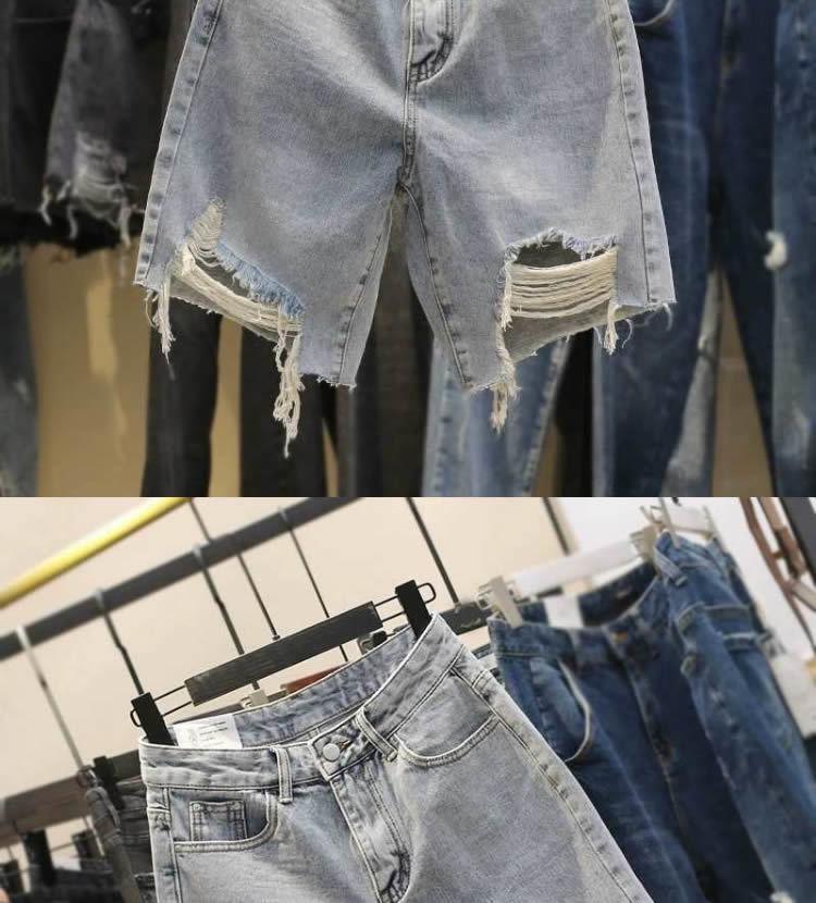 High Waist Plus Size Women's Frayed Denim Shorts - Slimming 5-Point A-line, Summer Loose Fit.