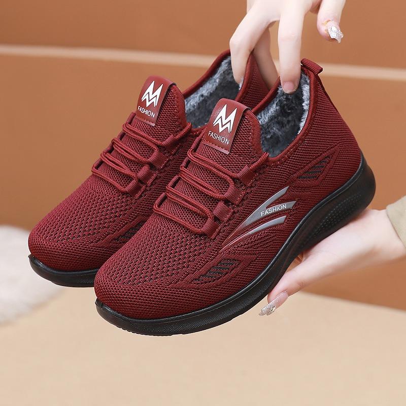 Zimní staré pekingské bavlněné boty dámské sametové zateplené boty pro matku středního věku protiskluzové teplé dámské bavlněné boty otec bavlněné boty