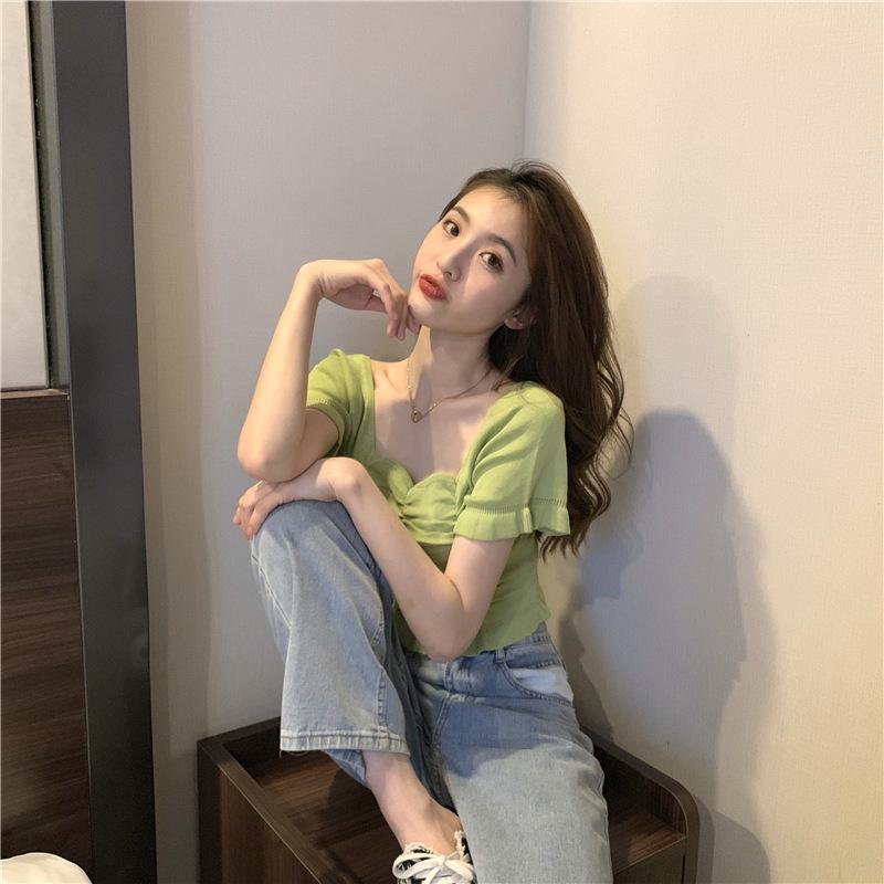 2025 Elegant French Puff Sleeve Square Neck Top - Subtly Stylish, Lightly Mature Summer Shirt for Women