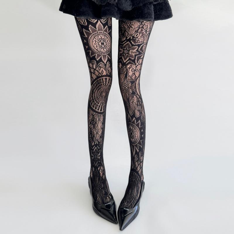 

European & American Retro Tattoo Fishnet Stockings: Sexy Black Hollow Jacquard Pattern for Women One Size чорний