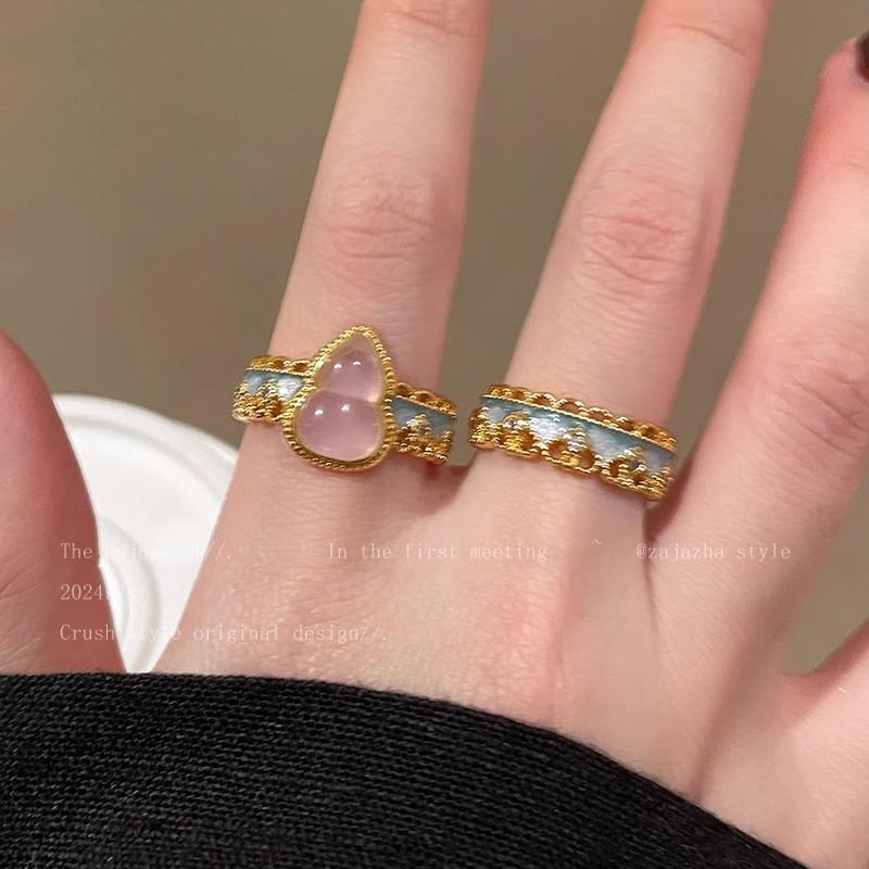 Honeycomb Lace Vintage Open Ring for Women - High-end, Luxurious Finger Ring with Elegant Style, Suitable for The Index Finger.