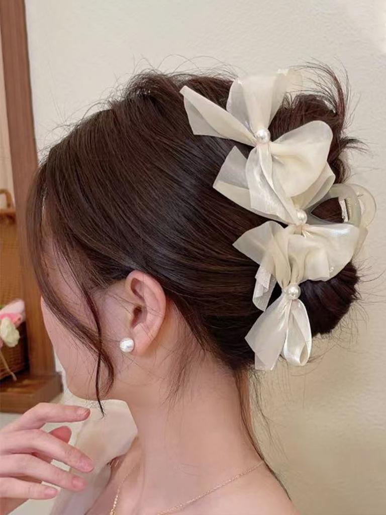 Spring and summer Korean sweet and elegant pearl organza bow grab clip, gentle temperament large pan hair grab clip shark clip