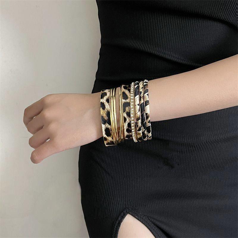 Leopard Print Bracelet for Women, European and American Retro Multi-Layered Stackable Fashion Combination Metal New Style Bracelet Vintage