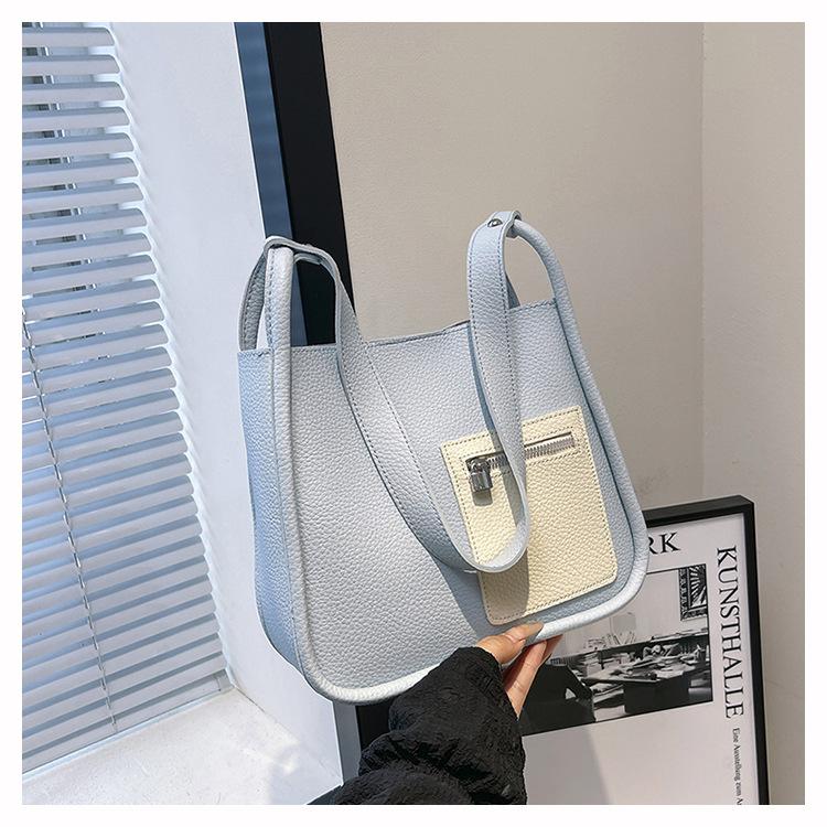 Women's bag spring new simple and fashionable contrasting colors lychee pattern shoulder bag texture child and mother small square bag tide