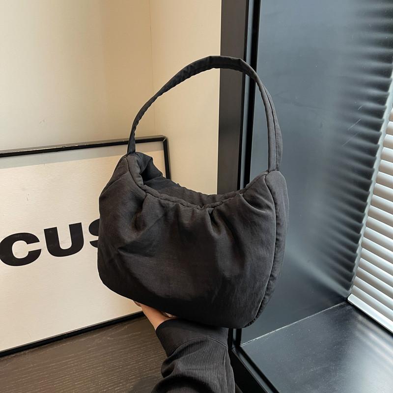 Ielgy Cloud Underarm Bag Large Capacity Fashionable Pleated Cloud Bag Simple Daily Commuter Shoulder Bag