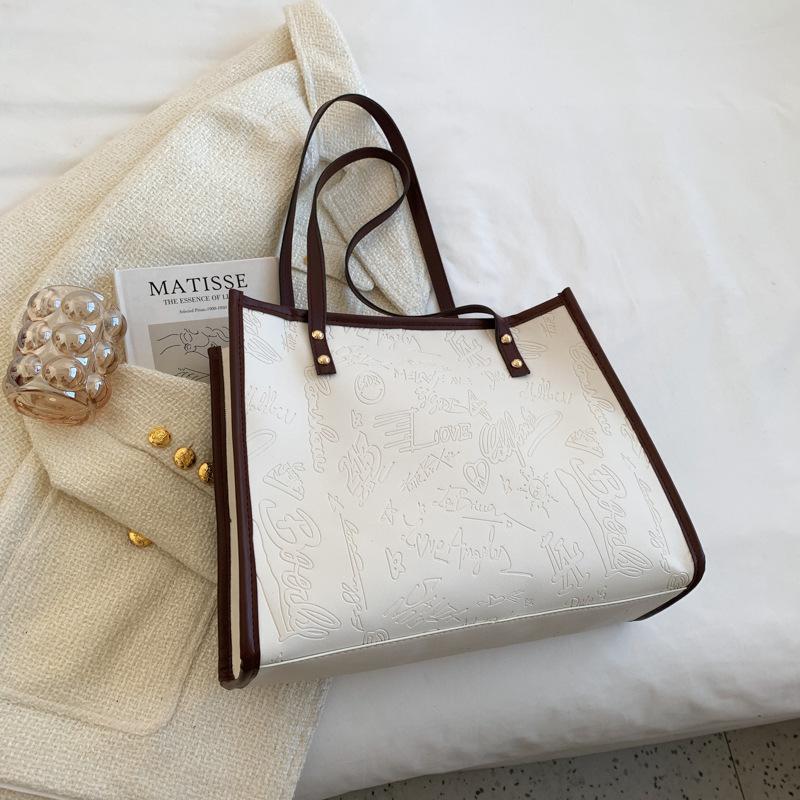 Women's bag New trendy fashion bag Female college student class bag Large capacity office worker shoulder handbag