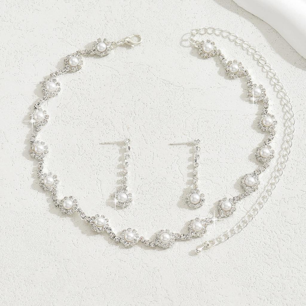 Diamond-Set Cold Wind Geometric Fringed Necklace Light Luxury High-End Temperament Collarbone Chain Niche Jewelry Women