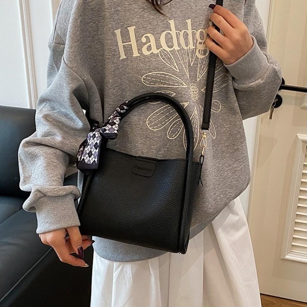 Solid Color Pu Leather Bucket Bag Versatile Women 's Handbag Temperament Crossbody Bag  Outdoor