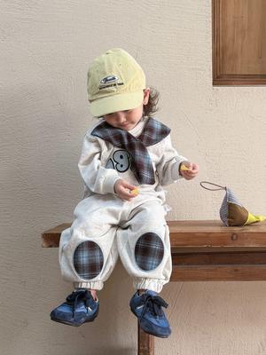 Unisex Korean Style Two-Piece Baby Set: Hoodie & Sweatpants for Infants/Toddlers - Perfect Spring/Autumn Wear