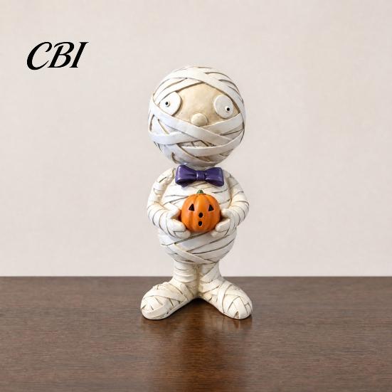 Resin Figurine Mummy Holding Pumpkin Halloween Decoration, Spooky Collectible Desktop for Indoor Shelf, Tiered Tray Decor