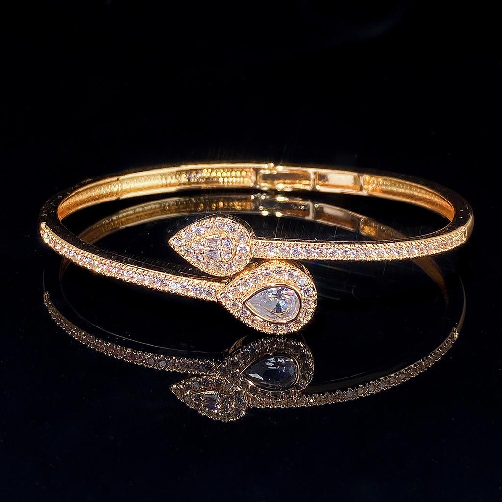 New Round Drop-shaped Zircon Light Luxury Fashion High-end Women's Bracelet