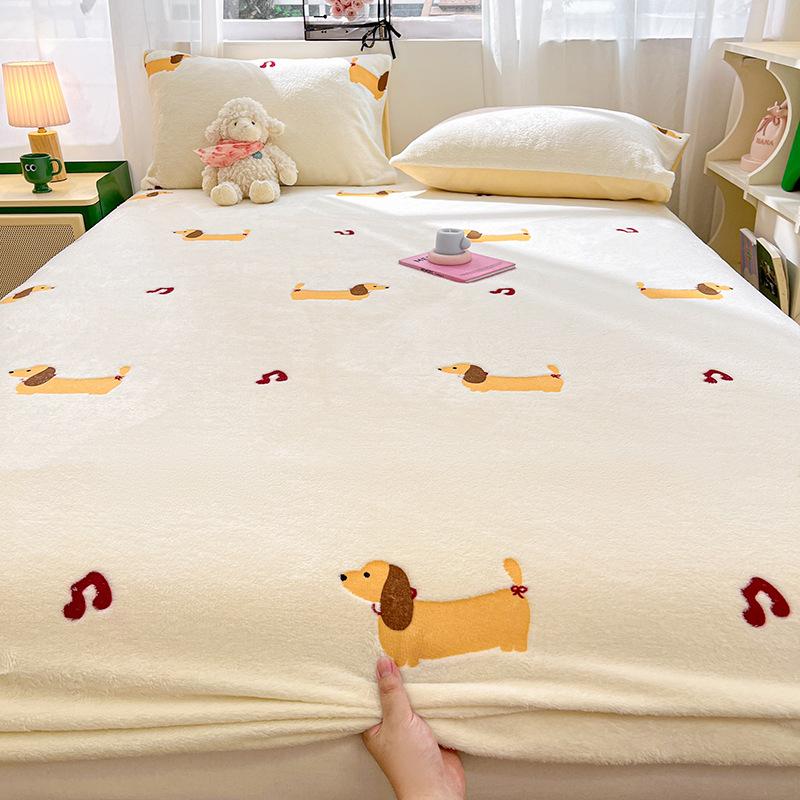 Thickened Milk Velvet Bed Sheet, Winter Children's Bed Cover, Coral Velvet Mattress Protector, Student Dormitory Mattress Cover Sheet