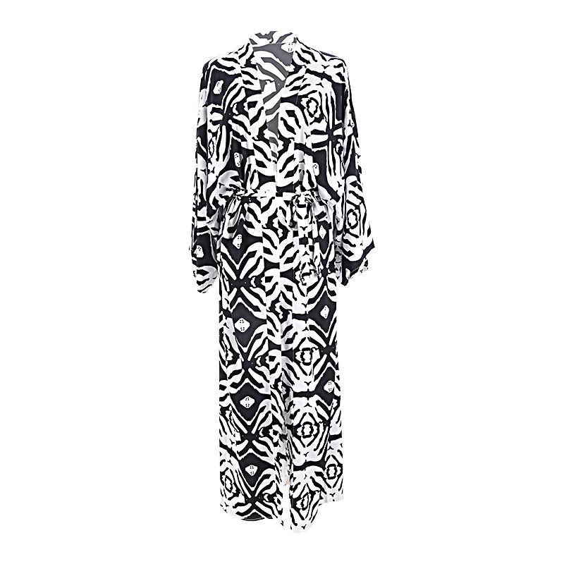 European and American Black & White Floral Cotton Cardigan for Seaside Vacation and Beachwear