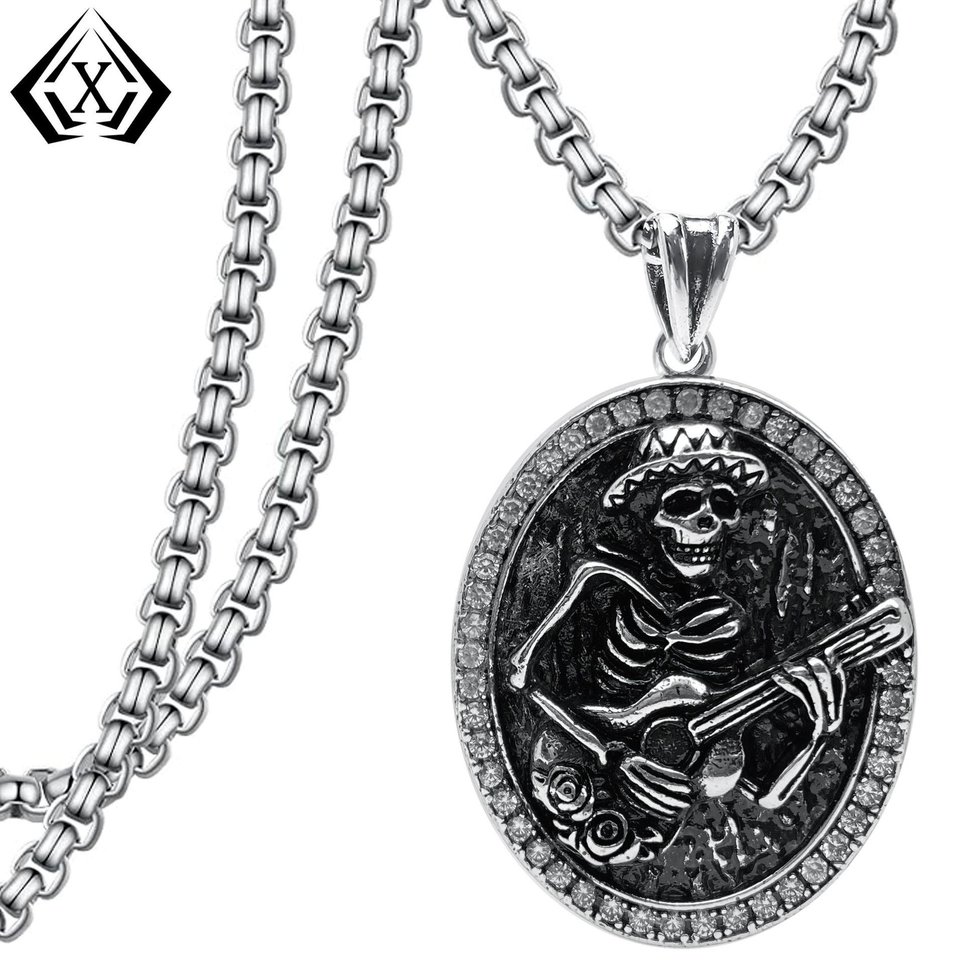 Xiweier Black Skull Pendant Necklace - Unisex Retro Fashion Trend