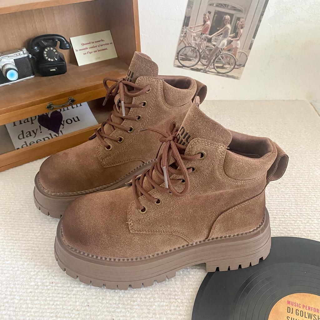 A9852 high quality thick-soled Martin boots women's rhubarb boots autumn short boots 2024 new locomotive boots short boots