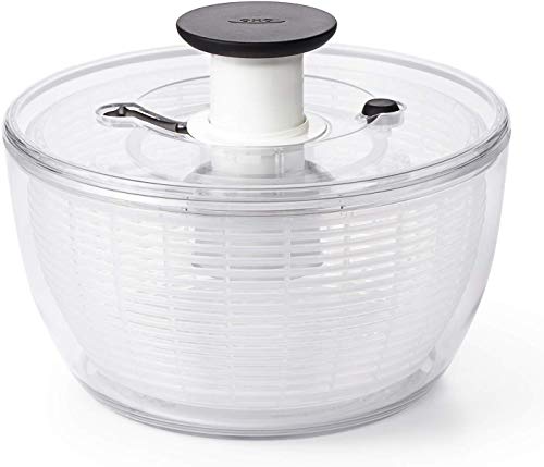 OXO Salad Spinner, Large Round Vegetable Drainer, Serves 4 or More, 27 x 27 x 15.5 cm, Dishwasher Safe (Low Temperature Setting)