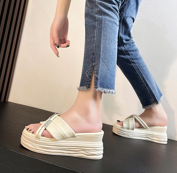 Fashion 7CM Summer Peep Toe Microfiber Platform Flats Fabric Platform Wedge Flats Shoes Slip on Women Sandals Leather Slippers Fashion