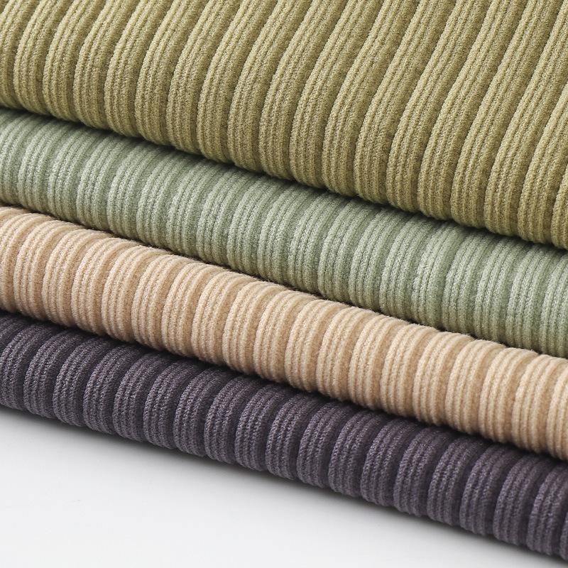 Čtyřsezónní bezešvé žebrované tílko s výstřihem do V, vestavěnou podprsenkou a stylovým designem zad