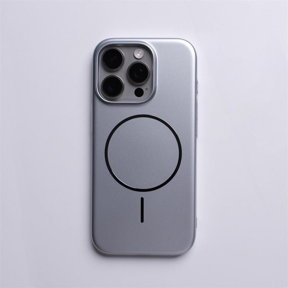 

Ультратонкий металлический жесткий ПК чехол с магнитами для iPhone 17 Air 16 Pro Max 15 14 13 12 Для Magsafe Беспроводной зарядки Чехол For iPhone 11