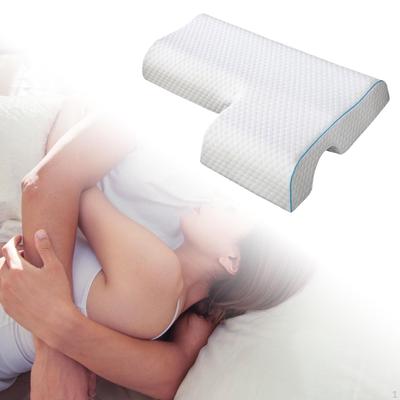 Couples Pillow Hug The Arched of Light Sleep with Memory Foam for Hole