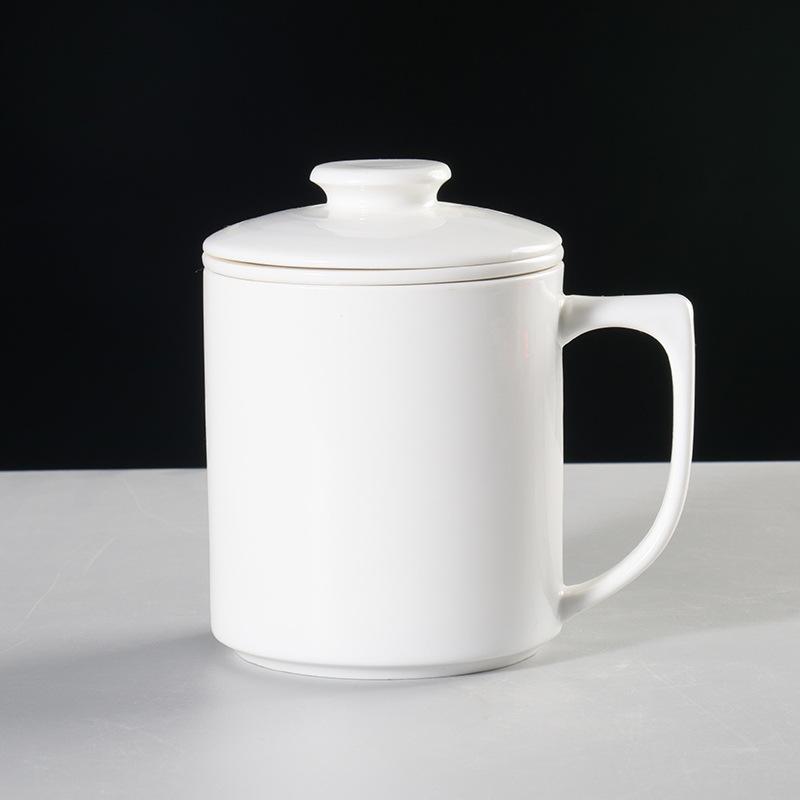 

Chinese ceramic teacup with lid tea spacer cup office meeting brewing cup with filter tea water separation cup 450ML