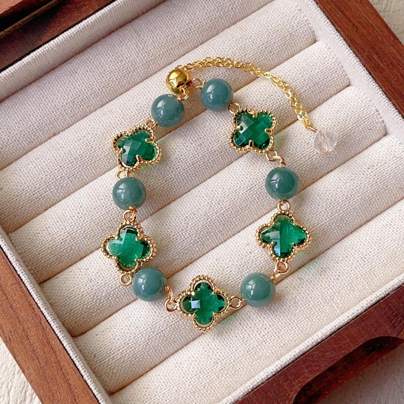 Green Rutilated Quartz & Obsidian Four-Leaf Clover Bracelet - Dreamy Wonderland Design for Women, Unique Gift.