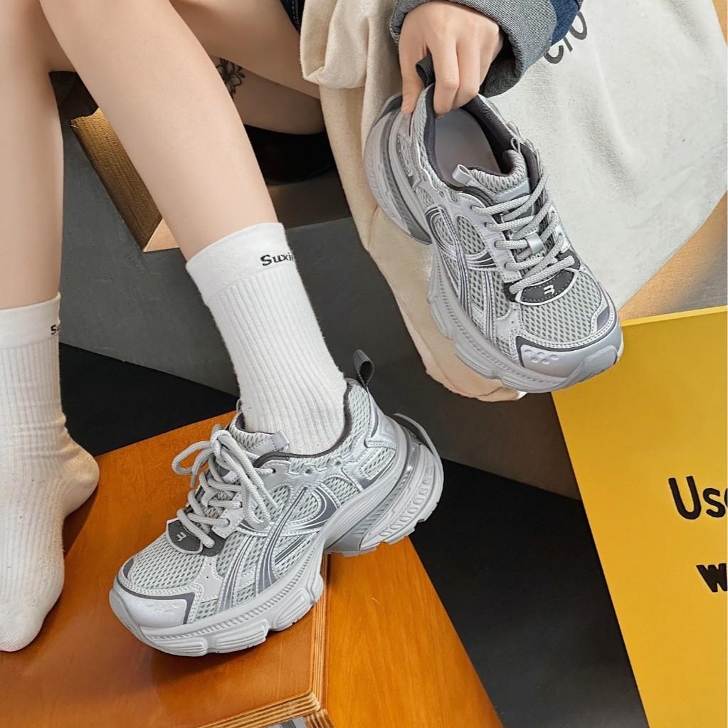 European thick-soled dad shoes for women 2025 autumn new leather mesh lightweight height increase casual sports shoes ins tide