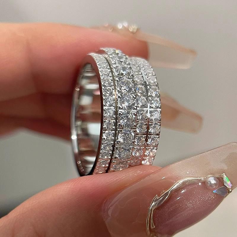 Huitan Luxury Paved Cubic Zirconia Rings for Women Wedding Band Accessories CopperColor Modern Fashionable Female Jewelry Party