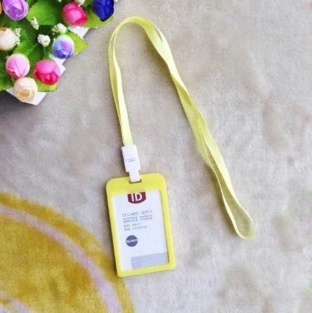 

Cartoon Bear Rabbit Bus ID Holders Pass Case Cover Student Identification Badge Card Access Exhibition Card Case with Lanyards жёлтый