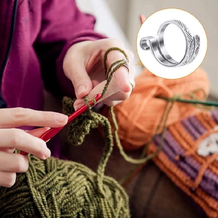 Adjustable Crochet Rings Thimble Metal Yarn Guide Finger Holder Rings