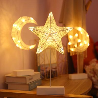 Candeeiro de Mesa Pequeno de Rattan Decoração de Casa Candeeiro de Modelagem Iluminação Decorativa de Mesa para Sala de Estar