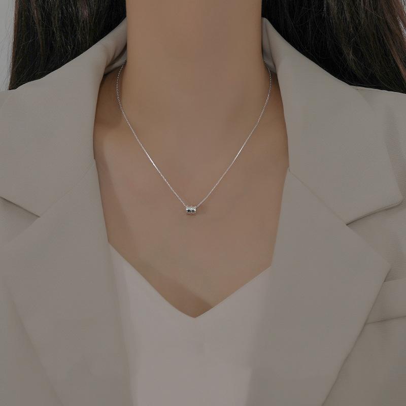 S925 sterlingsølv halskjede lite midje halskjede ins trend mote bil blomst sirkel feminin kragebeinskjede