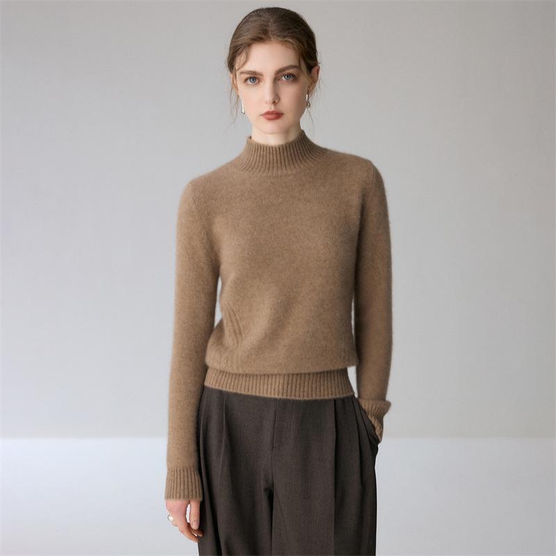 Women's High-End Cashmere Turtleneck Sweater - Long Sleeve, Loose Fit, Warm Knit Wool Base Layer for Autumn/Winter.