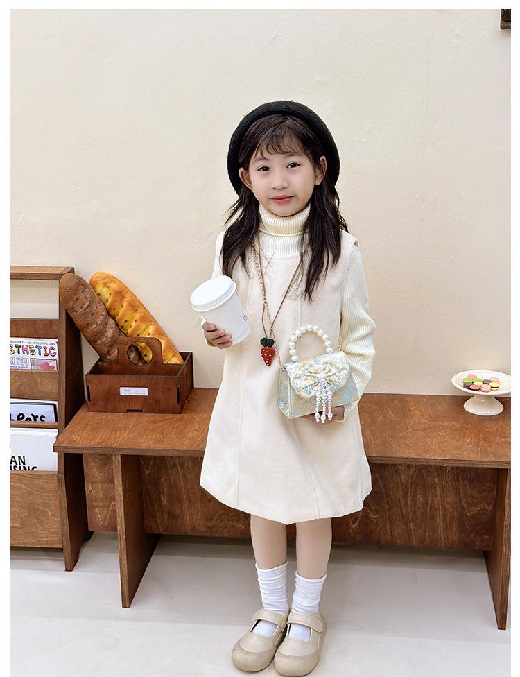 Charming Ancient-Style Pearl Handbag for Little Girls – Cute Outdoor Princess Coin Purse