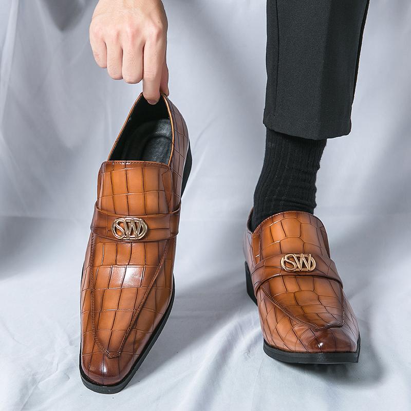 Leather Shoes Men's Pointed Retro Lazy Casual Business Versatile Korean Version British