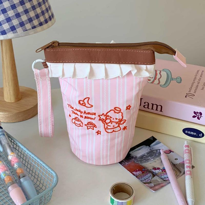 

Flip-top Pen Bag, Unique and Not in Trend, High School Student Large Capacity Stationery Box, Cute Embroidered Pencil Case розовый