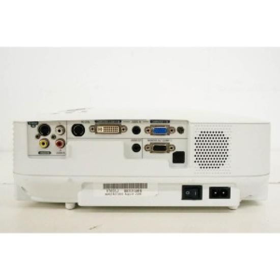BRUKT NEC VT695J 3LCD XGA-projektor – 2500 ANSI lumen, 1040×768 oppløsning, 100–240 V AC