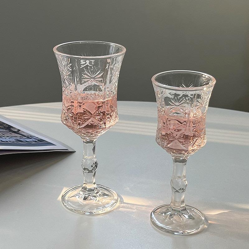 Cute Transparent High Cup with Large Opening, Simple Red Wine Embossing, Champagne Cold Drink, Simple and Fashionable