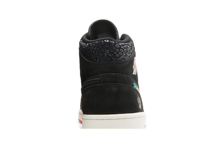 Air Jordan 1 Mid SE 'SiEMPRE Familia'