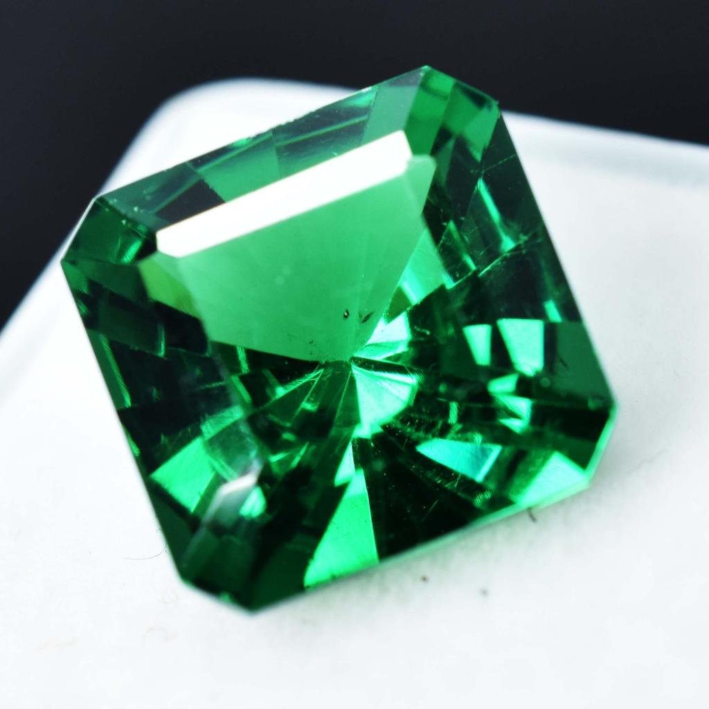 9.20 Ct Natural Loose Gemstone Stunning Quality Garnet Green Square