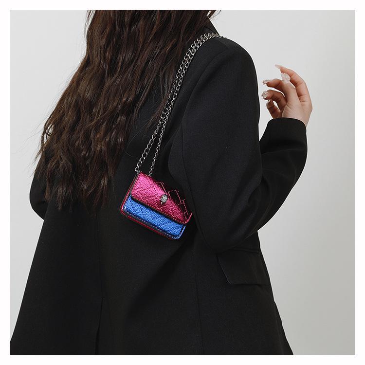 2025 Frühling/Sommer Diamantgesteppte Mini-Ketten-Tasche - Adlerkopf Bestickte Umhängetasche