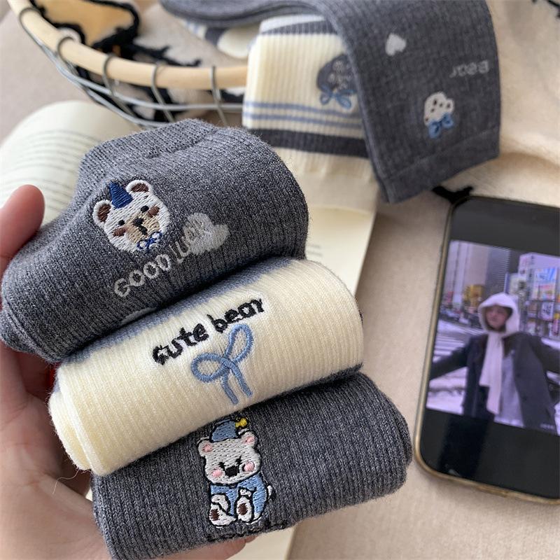 Grey Embroidered Cartoon Bear Mid-calf Socks for Women, Thick and Warm Woolen Socks for Autumn and Winter