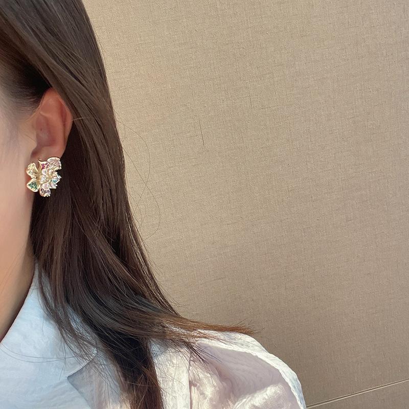 Elegant Colorful Zircon Flower Earrings Lightweight Dainty Jewelry for Women Daily Wear Holiday Gift