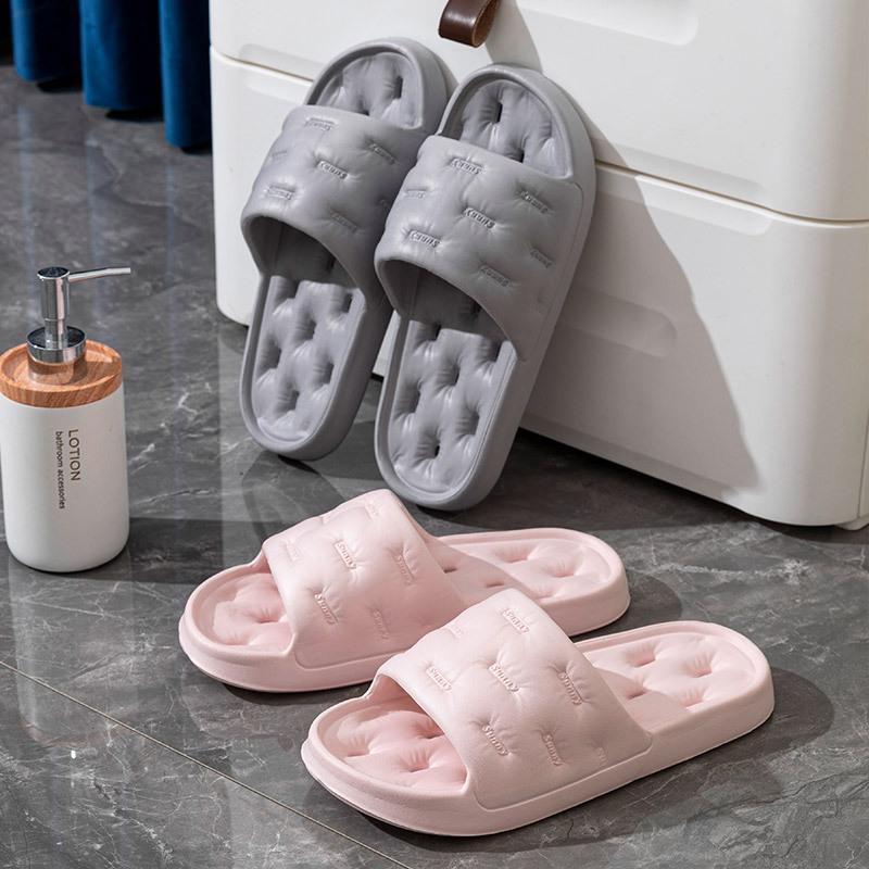 New bathroom leaking slippers men and women four seasons home hotel homestay couple hollowed out quick drying bath cool slippers