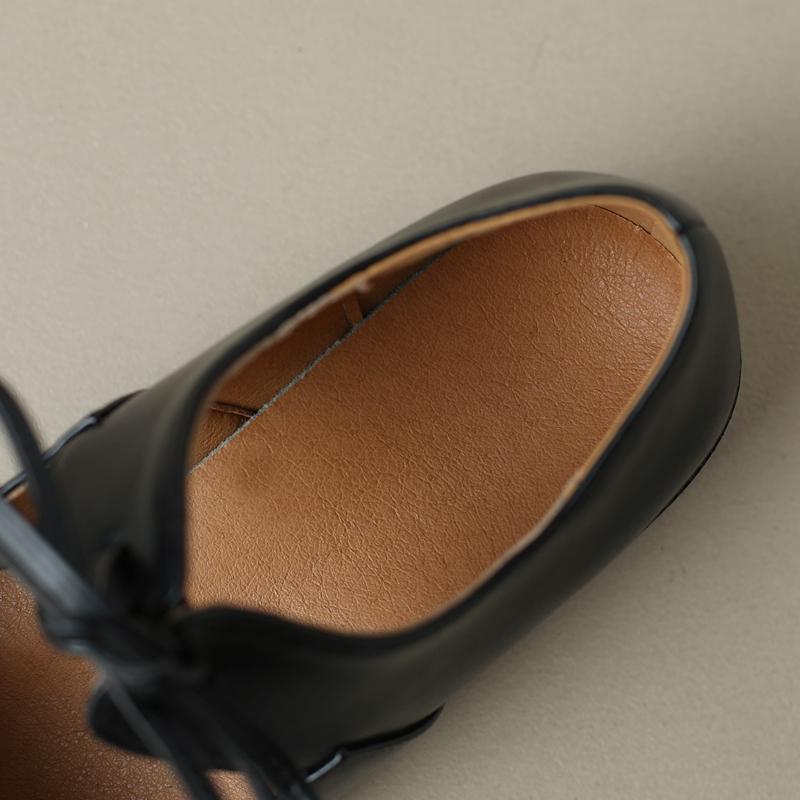 Fashion Women's New Spring and Autumn Round Head Strap Buckle Middle Heel Large Retro Color blocked Oxford Single Shoe