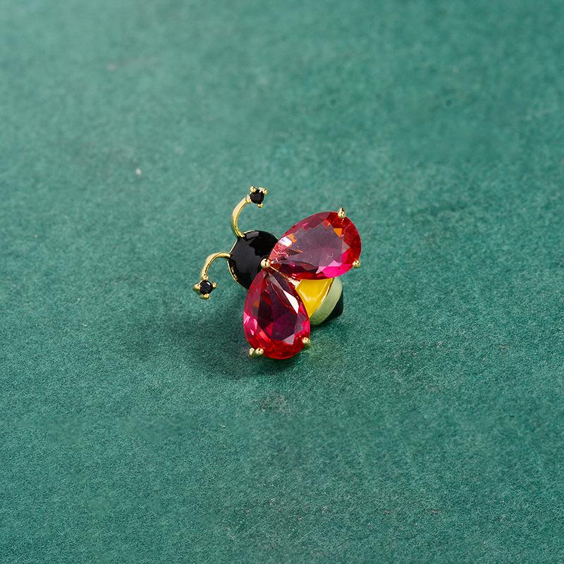 Personalized Mini Bee Collar Pin Brooch with Enamel and Zircon Inlay - Unisex Fashion Accessory