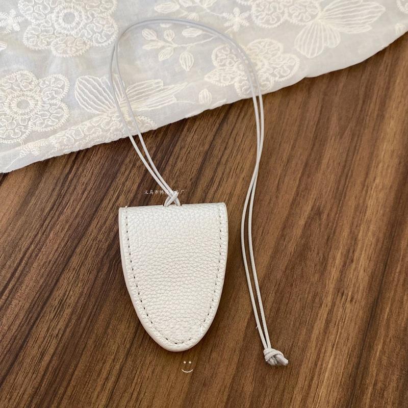 Versatile Magnetic Leather Sunglasses Clip Necklace and Sweater Chain