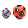Klingender Leuchtender Doppelschichtiger Hunde-Spielball, Naturkautschuk Selbstreinigende Zähne, Zahnpflege und Auslaufender Haustier-Spielball