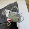 Niche Design New Handbag Bag Women's Shell Bag Shoulder Messenger Bag Fashion Literary Small Square Bag