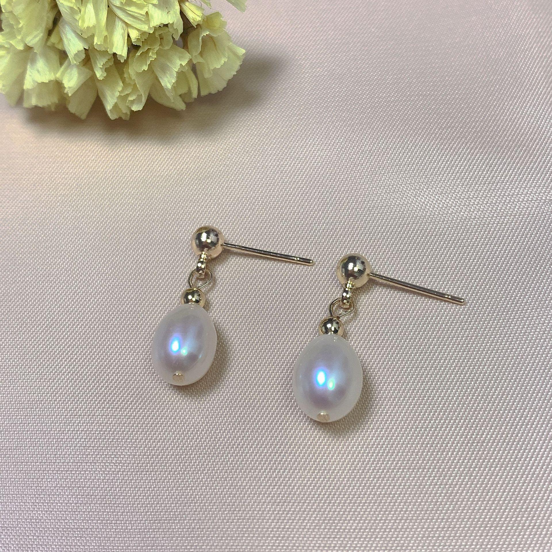

Retro freshwater simple pearl special-shaped stud earrings, baroque pearl earrings for women, pearl earrings wholesale natural freshwater pearl earrings
